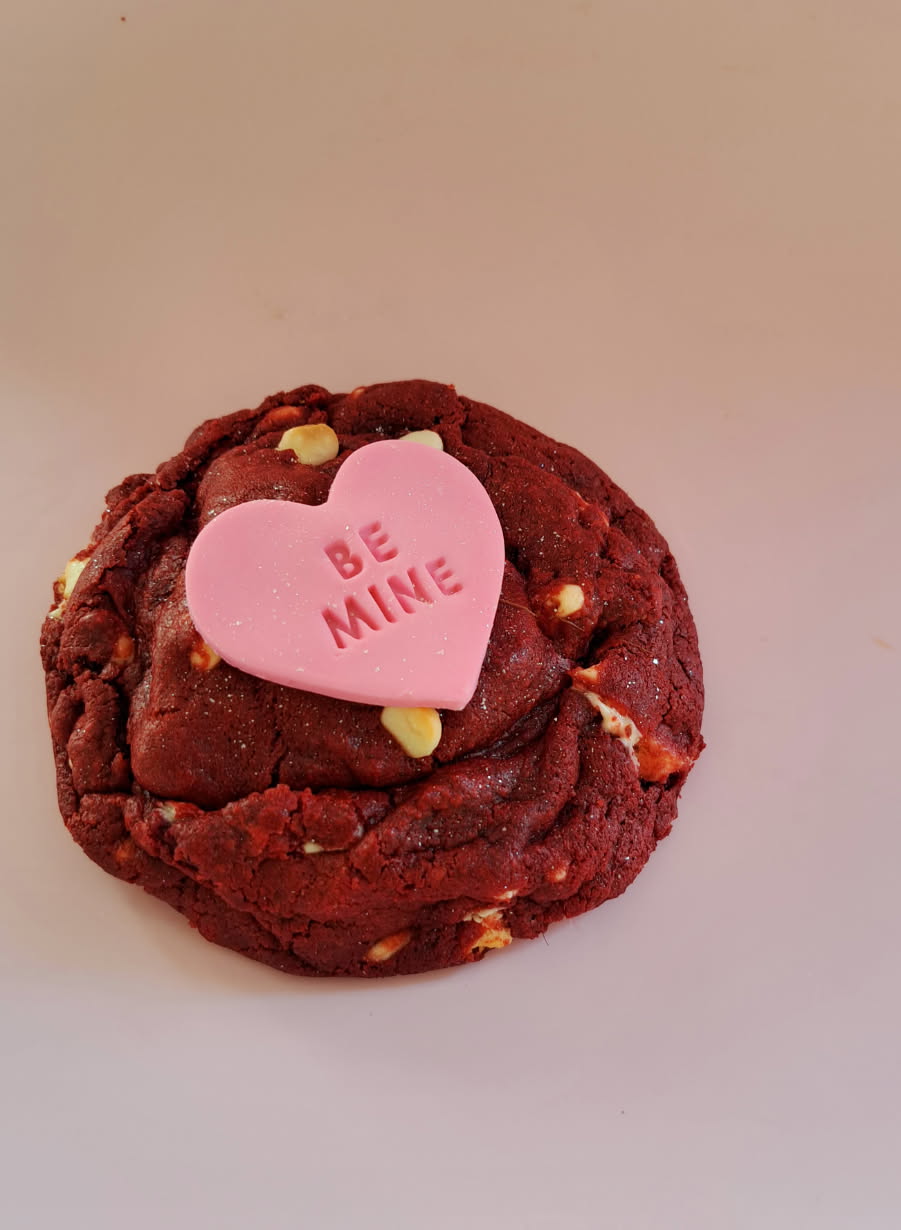 Red Velvet Cookie stuffed with Nutella